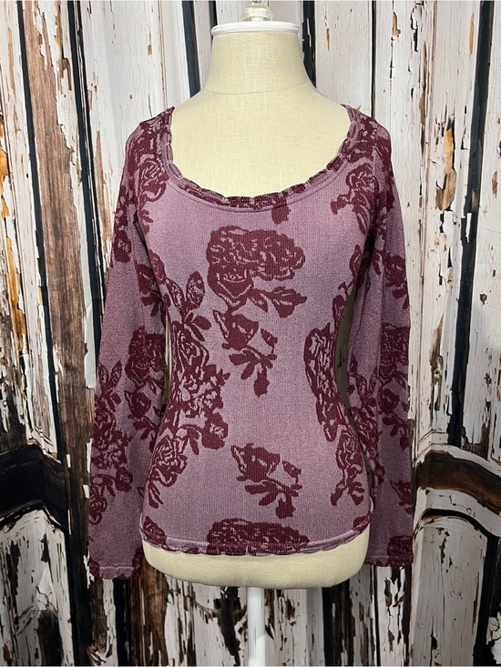 Altar'd State Tops - Altar'd State Mauve & Wine Floral Scoop Neck Long Sleeve Top